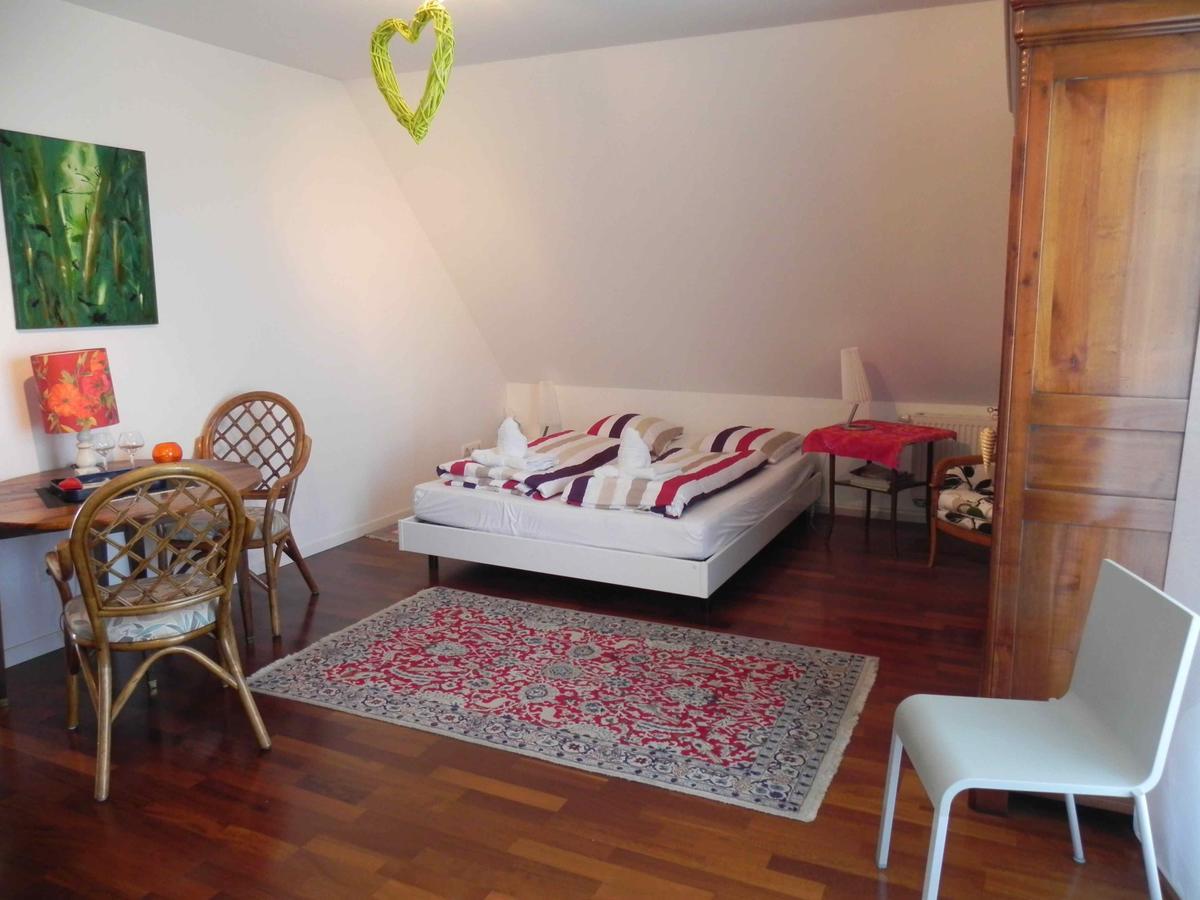 Au Coeur Du Vignoble Bed & Breakfast Orschwiller Exterior photo